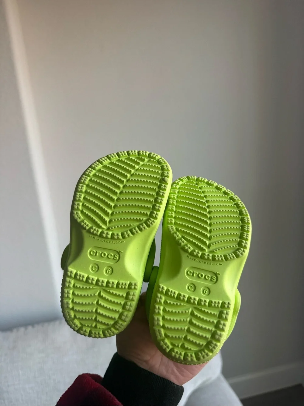 CROCS Kids Bright Lime Green Classic Clog